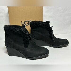 UGG Australia Jeovana Boots Black Suede Waterproof WP 1017421 Wedge Lace Up Sz 9